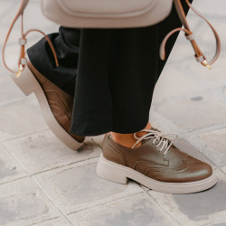 Damskie buty casual 6067 brązowe lifestyle