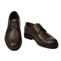 Eleganckie buty męskie 939-1 a kawa
