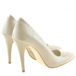 Eleganckie buty damskie 1241 lakierowane beżowe