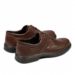 Eleganckie buty męskie 843 brązowe