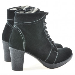 Damskie botki 3231 czarny welur