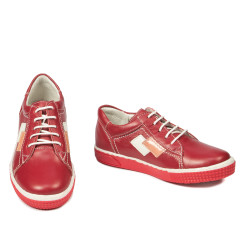 Małe buty dziecięce 57c czerwone