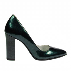 Eleganckie buty damskie 1261 lakierowane zielone perłowe