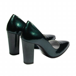 Eleganckie buty damskie 1261 lakierowane zielone perłowe