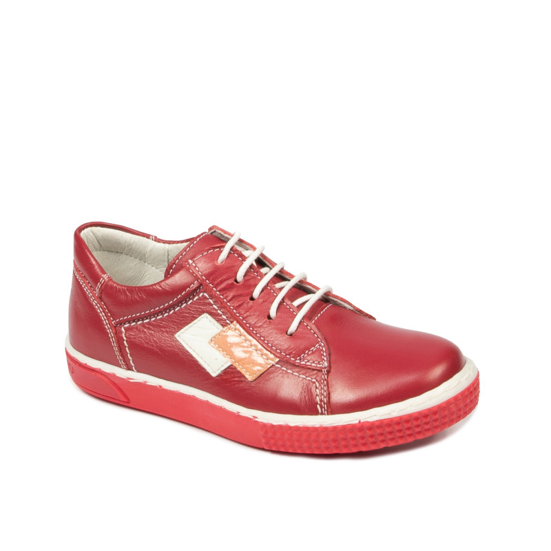 Małe buty dziecięce 57c czerwone