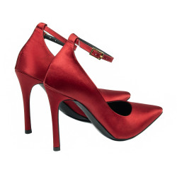 Eleganckie damskie buty 1311 z czerwonego satynu
