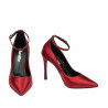 Eleganckie damskie buty 1311 z czerwonego satynu