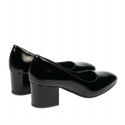 Eleganckie buty damskie 1356 czarny lakier