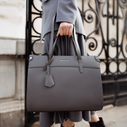 Damska torba na ramię 047g 01 petrol caviar lifestyle