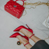 Eleganckie damskie buty 1311 z czerwonego satynu lifestyle
