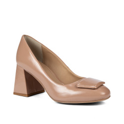 Eleganckie buty damskie 1324 lakierowane beżowe