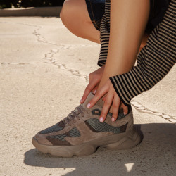 Damskie buty sportowe 6102 zamsz w kolorze piaskowym kombinowany lifestyle