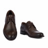 Eleganckie buty męskie 930 a kawa