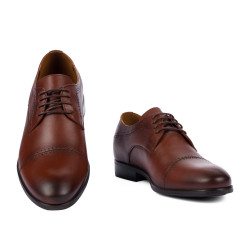 Eleganckie buty męskie 822-1 w koniakowym kolorze