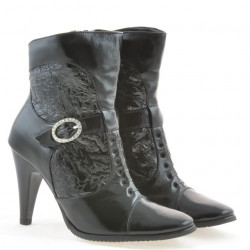 Damskie botki 1102 czarny lakier crep