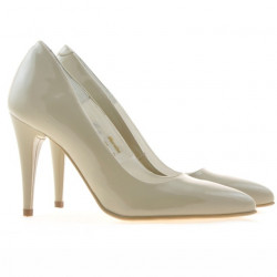 Eleganckie buty damskie 1246 beżowy lakier