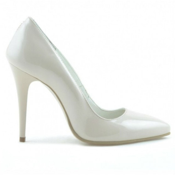 Eleganckie damskie buty 1241 lakierowana kość słoniowa