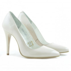 Eleganckie damskie buty 1241 lakierowana kość słoniowa